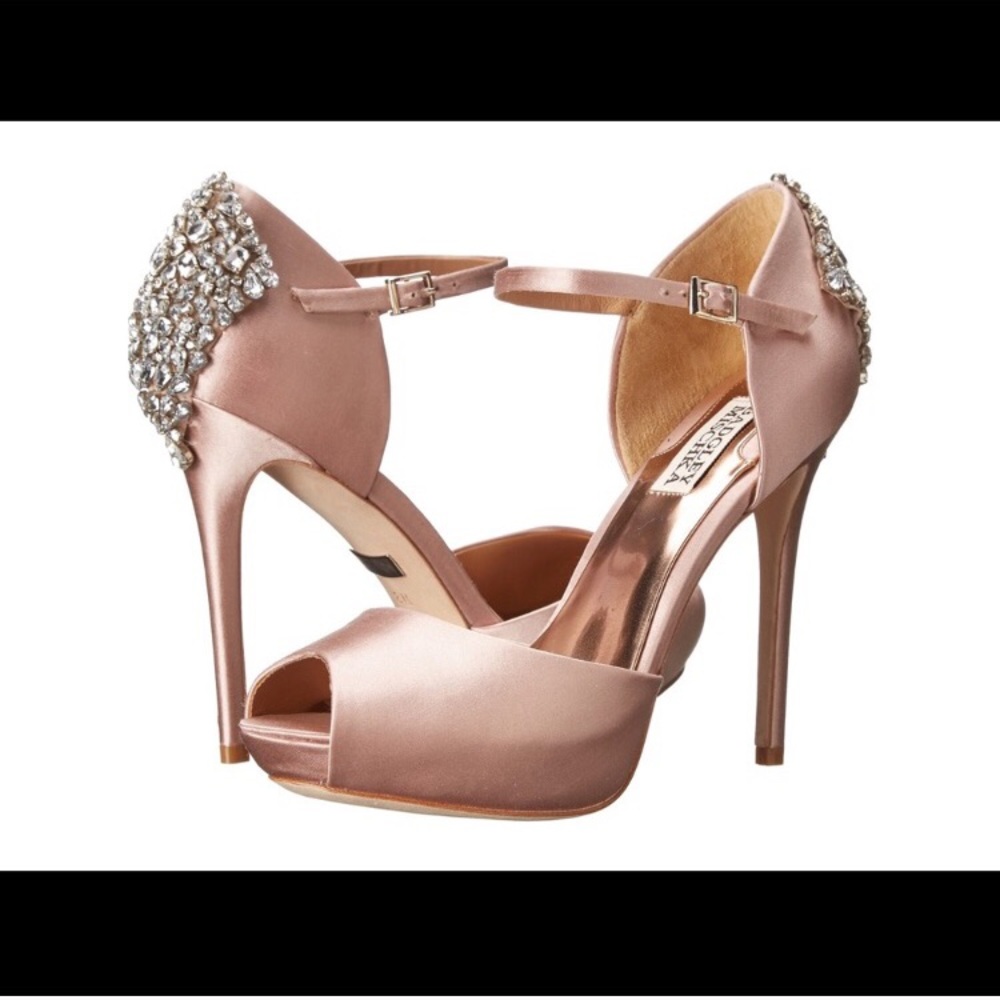 Badgley Mischka Size 9 Heels